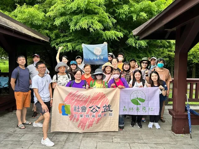 月光小米酒 2024 年度回顧｜人生的趣味，源自於你和誰一起做夢（第 1 張，共 7 張）