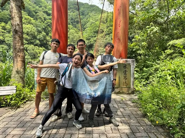 虎山步道＆汶水溪｜爬完山直接泡溪消暑（第 1 張，共 6 張）