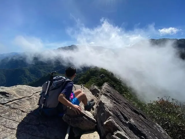 鳶嘴山｜置身於雲的那一刻（第 4 張，共 12 張）